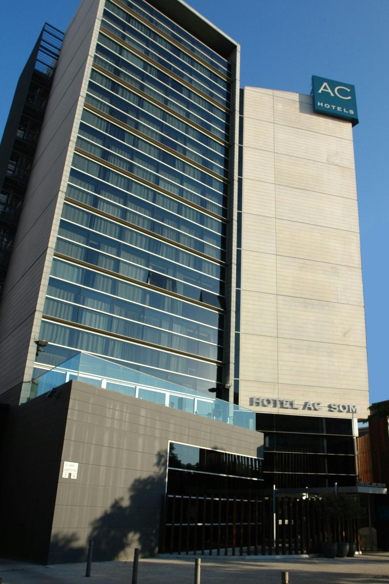 הוספיטלט דה יוברגאט Ac Hotel Som By Marriott מראה חיצוני תמונה